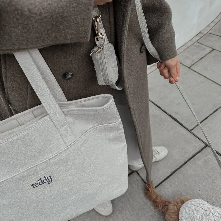 Bag dispenser